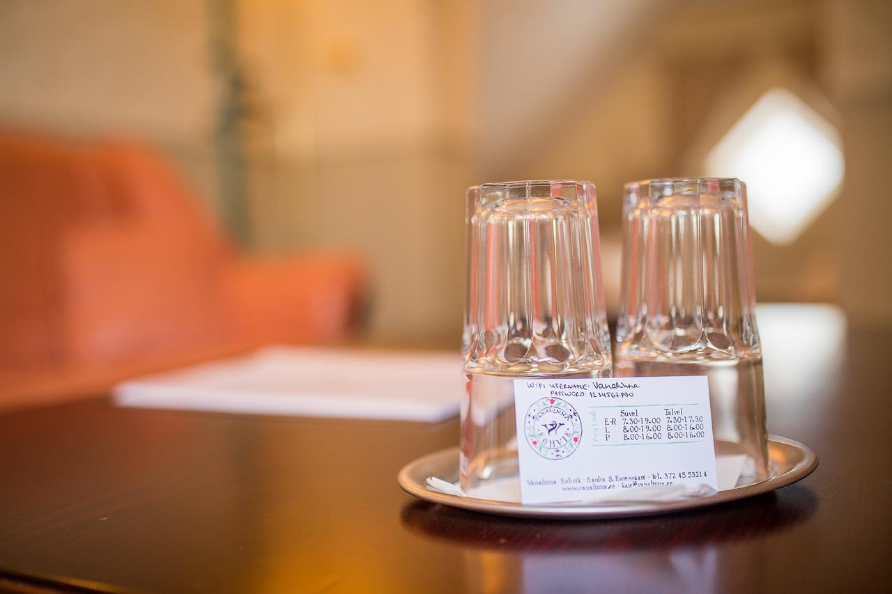 Vanalinna Boutique Hotel กูรัซซาเร ภายนอก รูปภาพ